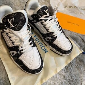 Louis Vuitton Black and White Trainers Size 10 Men